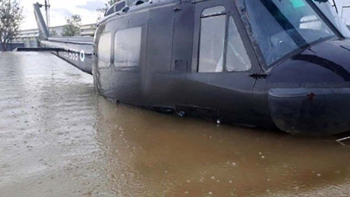 Αδιανόητο: Στον «βυθό» του θεσσαλικού κάμπου πολύτιμα μεταφορικά ελικόπτερα της ΑΣ