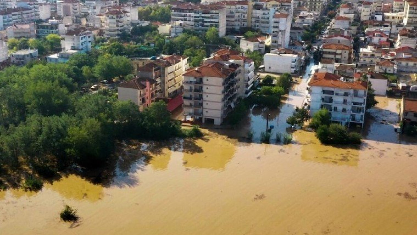 Βυθίζεται η Λάρισα: Στα 12 μέτρα η στάθμη του Πηνειού