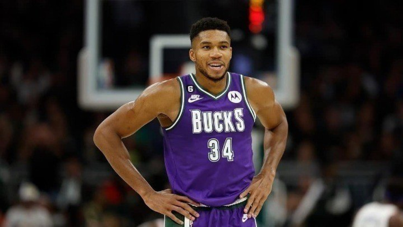 Ο Αντετοκούνμπο συμφώνησε με τον Νόα Λάιλς