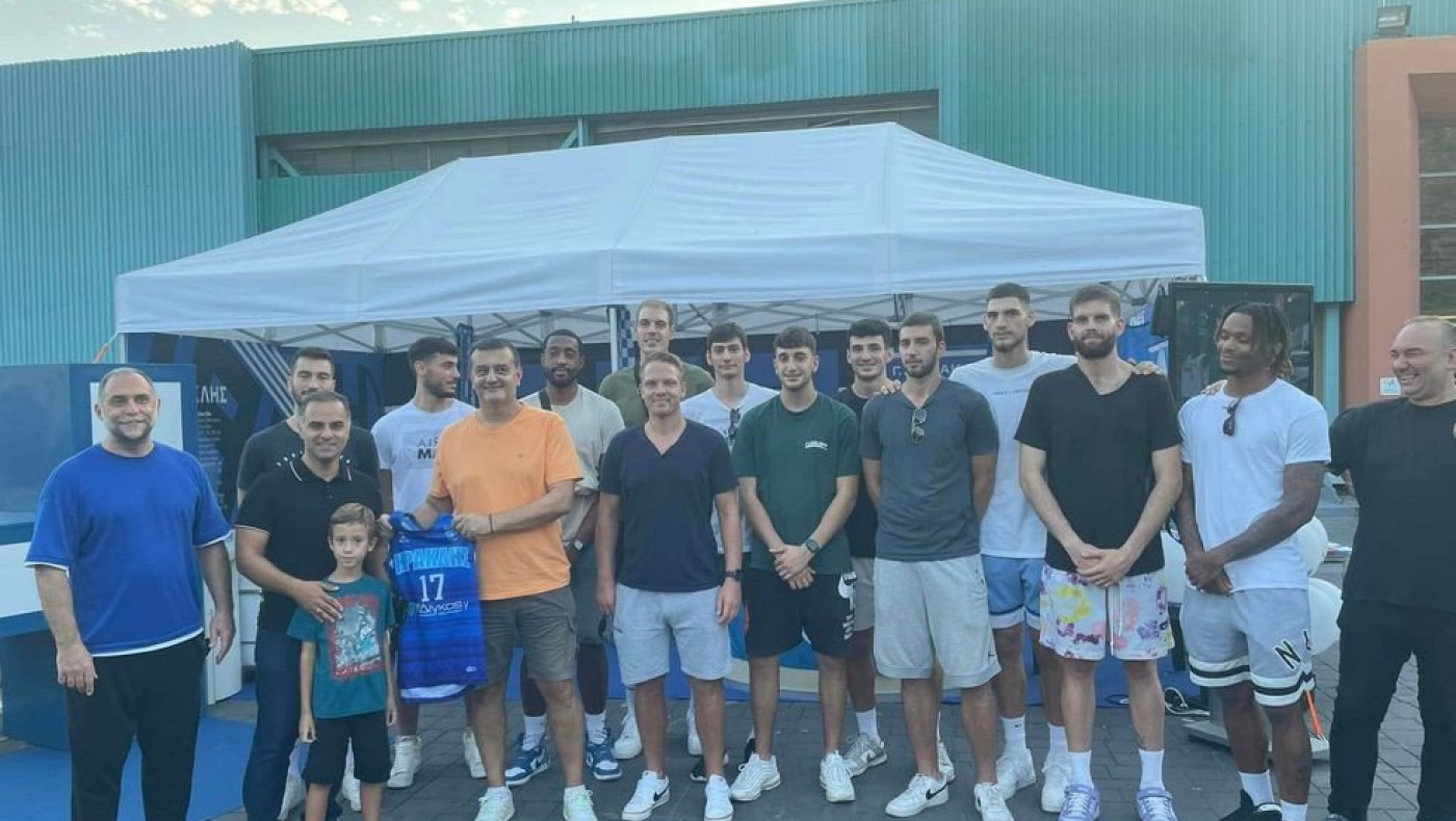 Ηρακλής: Στο stand της μπασκετικής ομάδας ο Τσιώλης