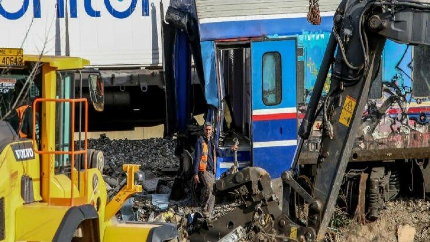 Τέμπη: «Εντοπίστηκαν ανθρώπινα μέλη σε καμένο βαγόνι 6 μήνες μετά την τραγωδία»