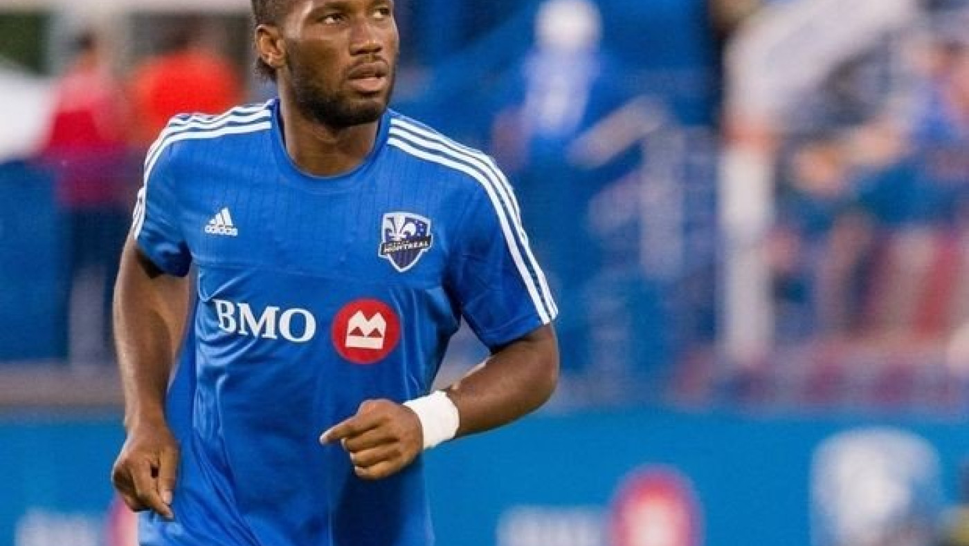 Δεν «κρεμάει» τα παπούτσια του ο Ντρογκμπά! (pic)