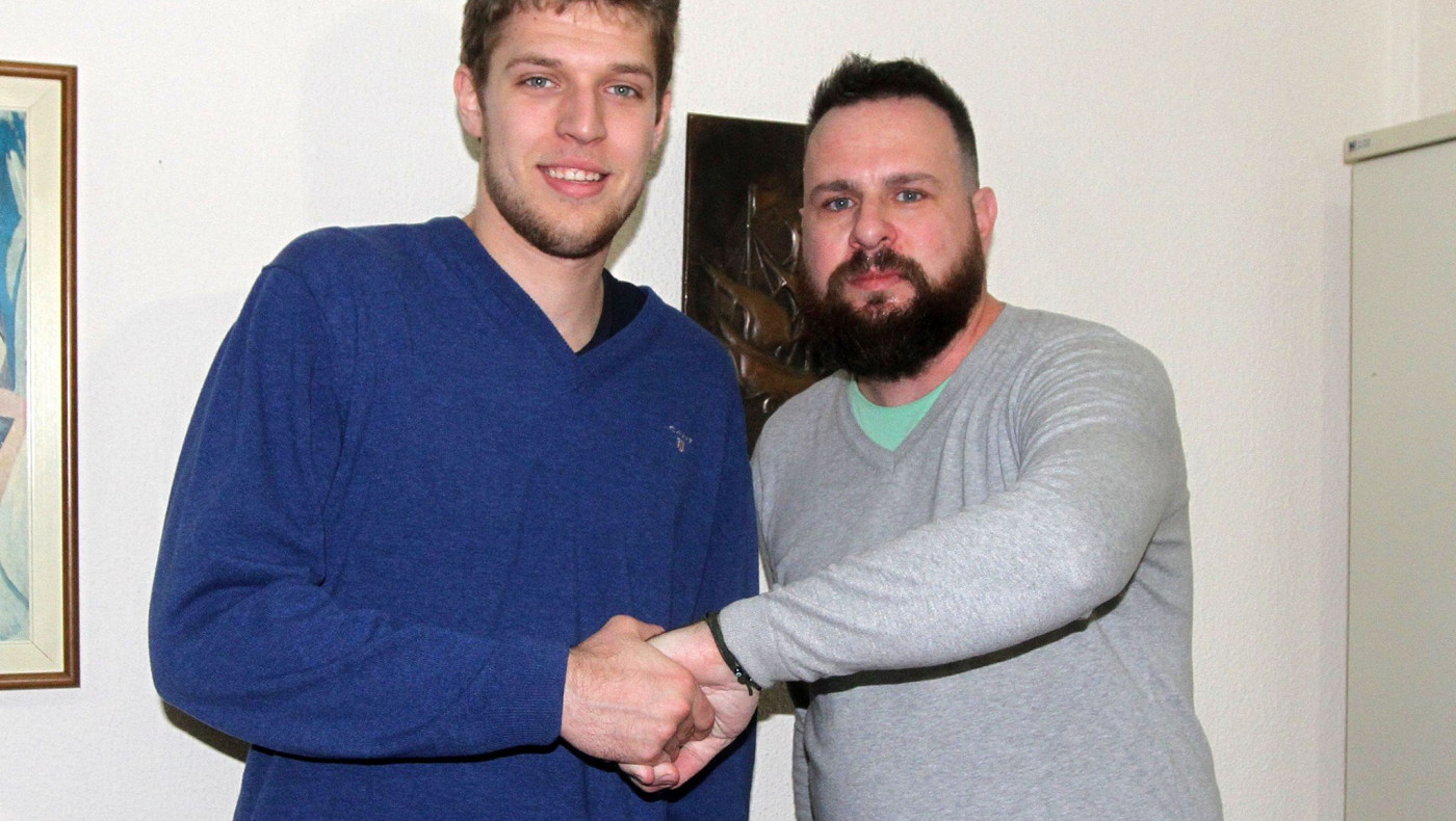 Αλέξανδρος Βεζένκοφ: «Η Ελλάδα είναι στην καρδιά μου»