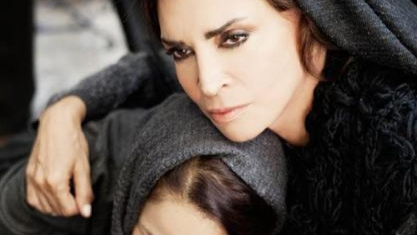 Η Μιμή Ντενίση έρχεται στη Θεσσαλονίκη