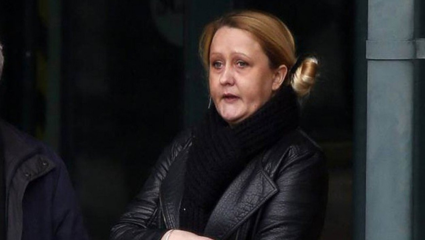 Αχόρταγη μητέρα ντόπαρε 15χρονο για αχαλίνωτο σεξ!