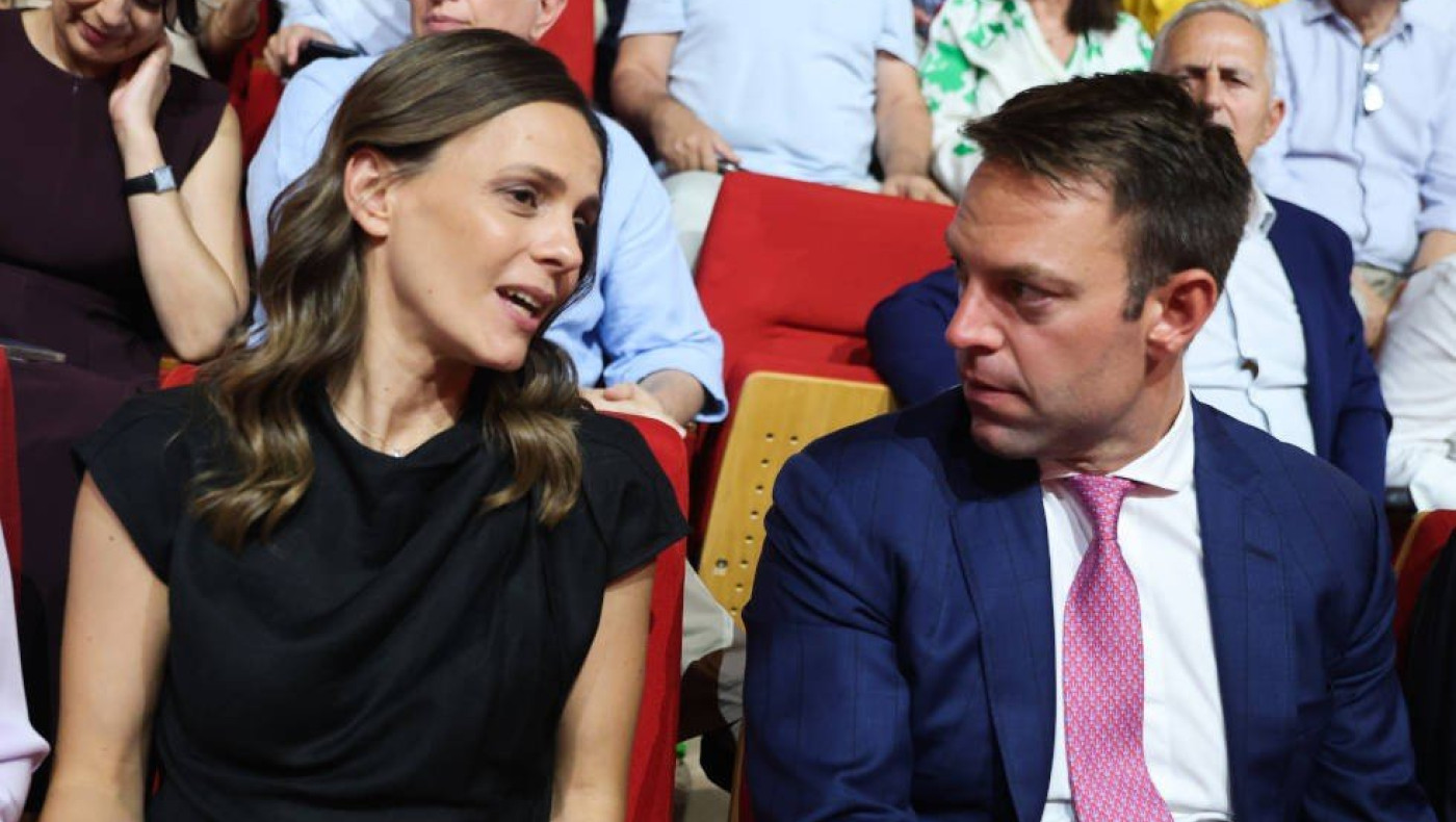 «Μαλλιά κουβάρια» Κασσελάκης και Αχτσιόγλου για ένα τηλεφώνημα