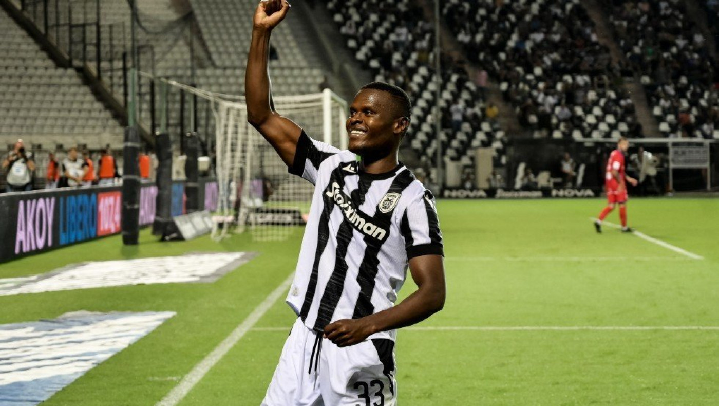 Αμουνίκε: «Τοπ παίκτης ο Σαμάτα, είναι αρχηγός και κάνει πολλές δουλειές μέσα στο γήπεδο»