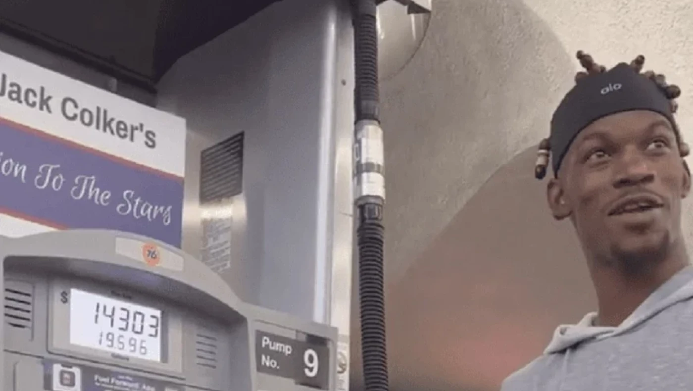 Ο εκατομμυριούχος Τζίμι Μπάτλερ...διαμαρτύρεται για την τιμή της βενζίνης (vid)