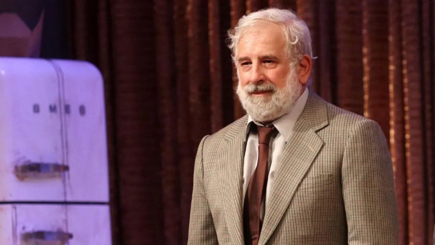 Ο Πέτρος Φιλιππίδης και η σύζυγός του εργάζονται κανονικά