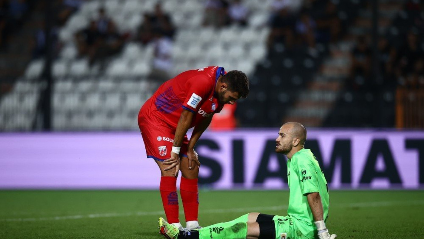 Η νεροποντή στη Θεσσαλία κρατάει την αποστολή του Βόλου στη Θεσσαλονίκη