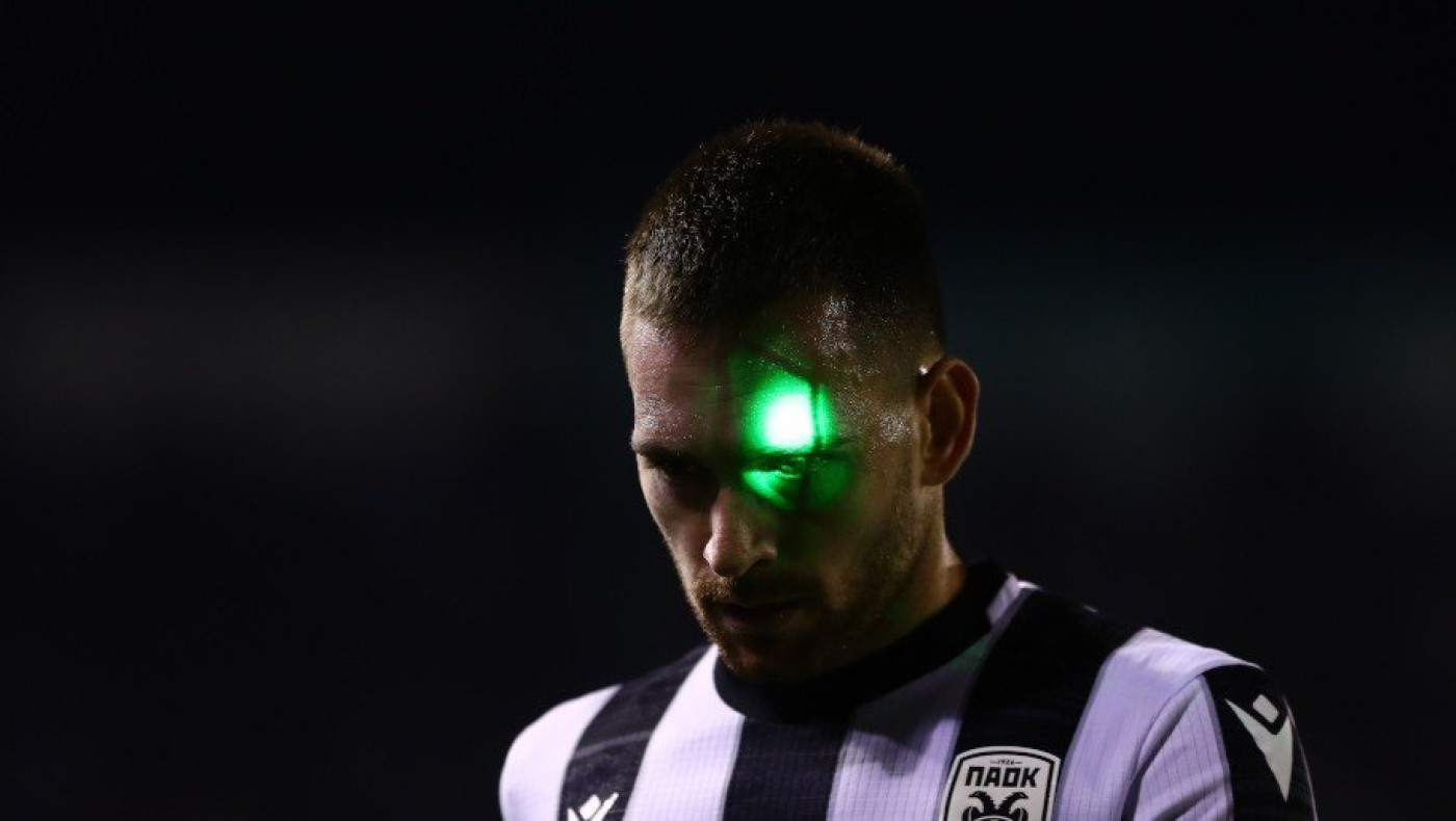 ΠΑΟΚ: Τα λέιζερ και οι διακοπές προκάλεσαν εκνευρισμό