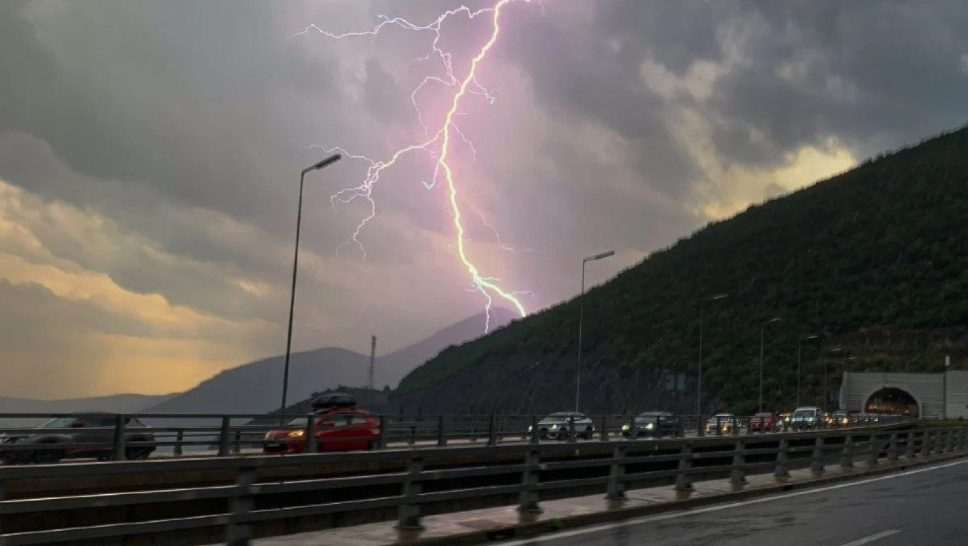 Έκτακτο δελτίο επιδείνωσης καιρού από την ΕΜΥ για την κακοκαιρία που θα σαρώσει τη χώρα
