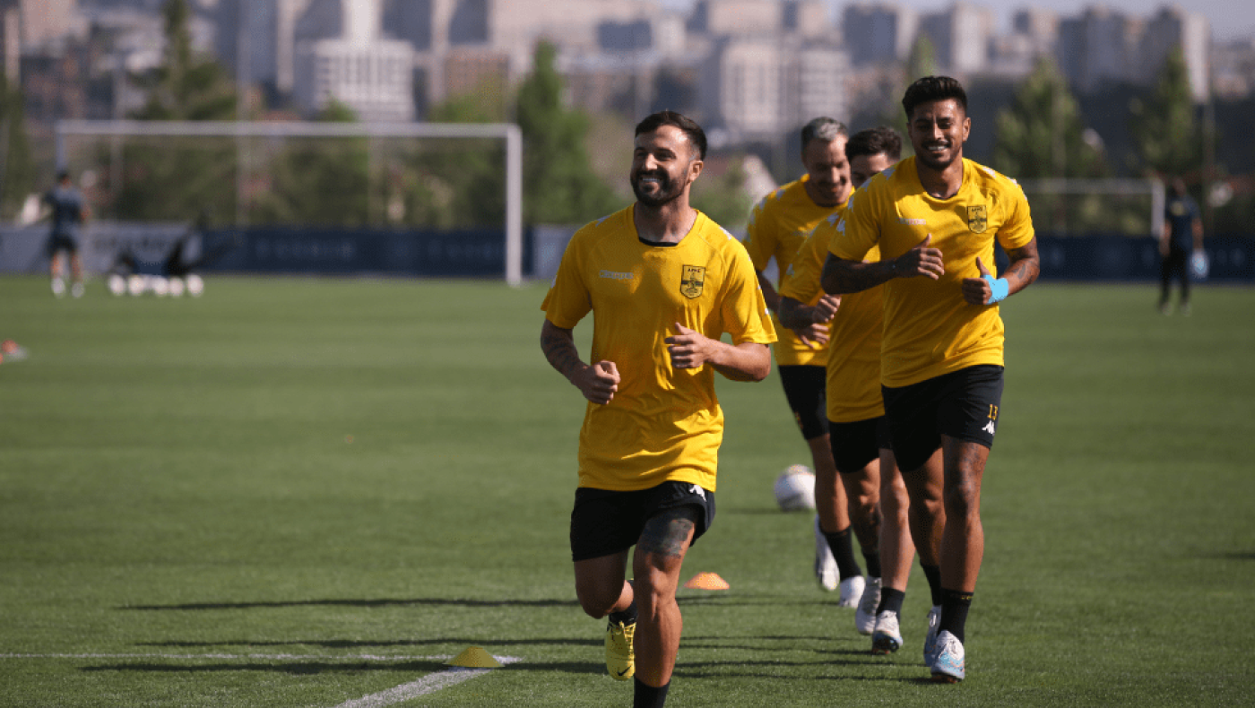 Θέλει πιο δυνατή αριστερή πλευρά ο Μάντζιος