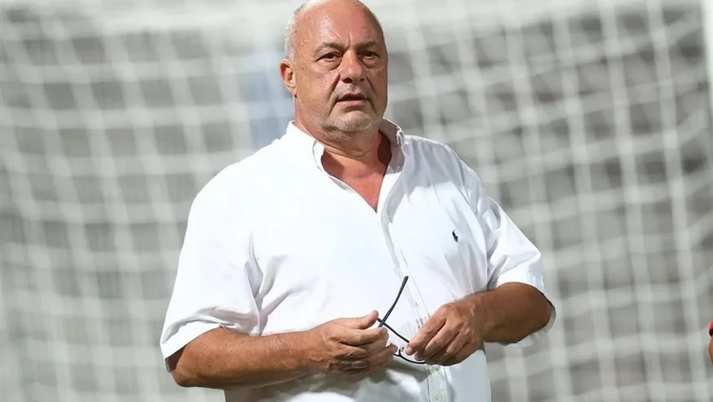 Μπέος: «Αληταράδες αυτοί που μπήκαν στο γήπεδο, το VAR έσωσε τον Παπαπέτρου - Ο εισαγγελέας γιατί ελευθέρωσε τους έξι χούλιγκαν;»