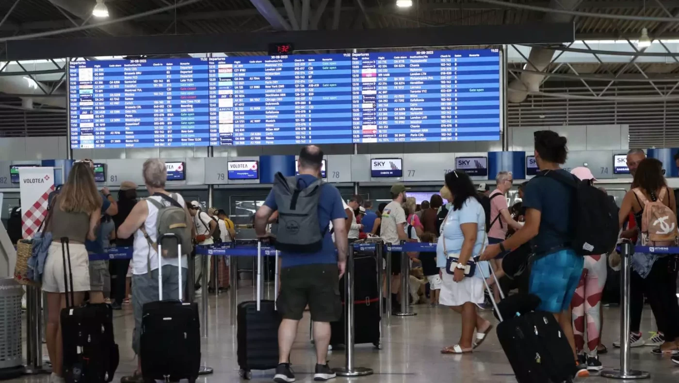 Τέλος ο περιορισμός των 100ml στις πτήσεις: Οι αλλαγές που έρχονται στα αεροδρόμια της ΕΕ