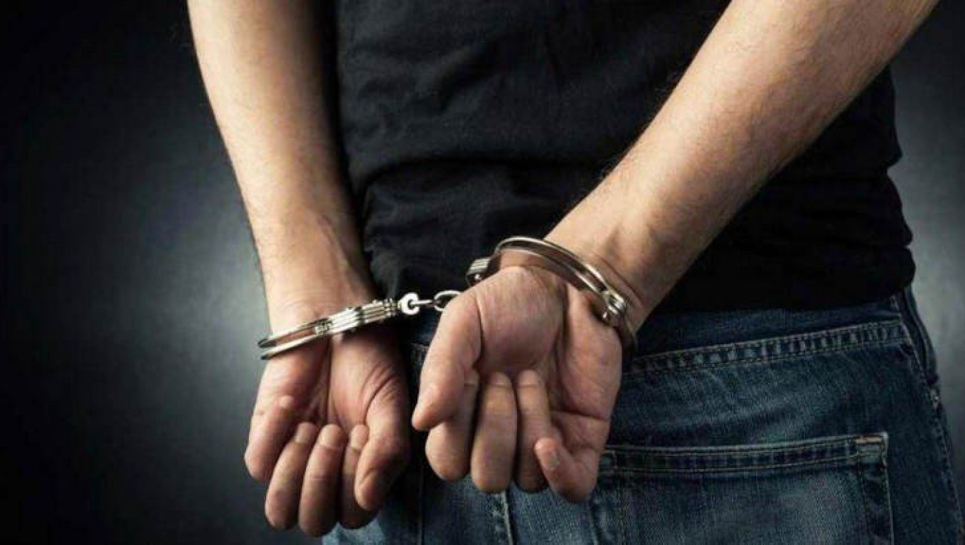 Αθήνα: Ο Γεωργιανός που επιτέθηκε με πιρούνι στη σύζυγό του ήταν... σκνίπα- Βίντεο ντοκουμέντο (vid)