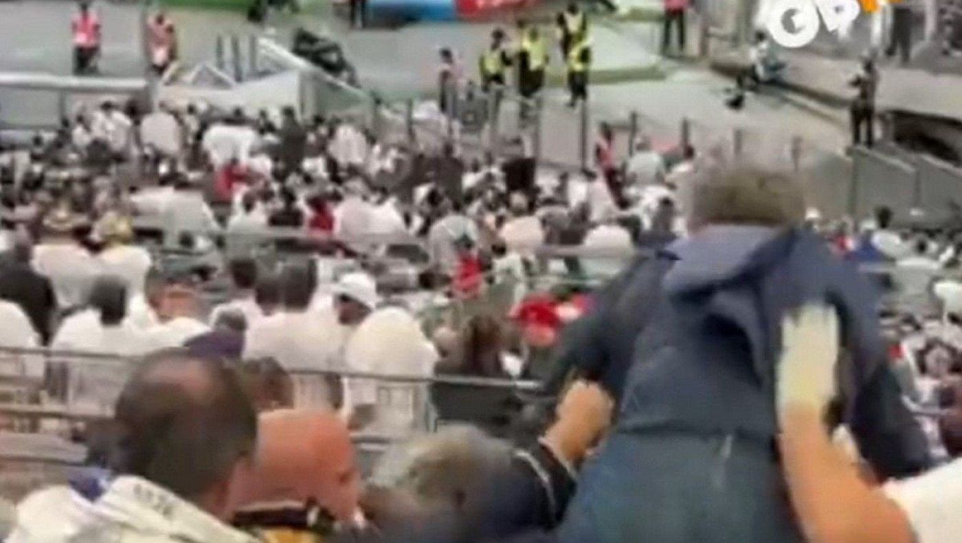 Βελοντρόμ: Οπαδοί πιάστηκαν στα χέρια και εκσφενδονίστηκαν από τις κερκίδες