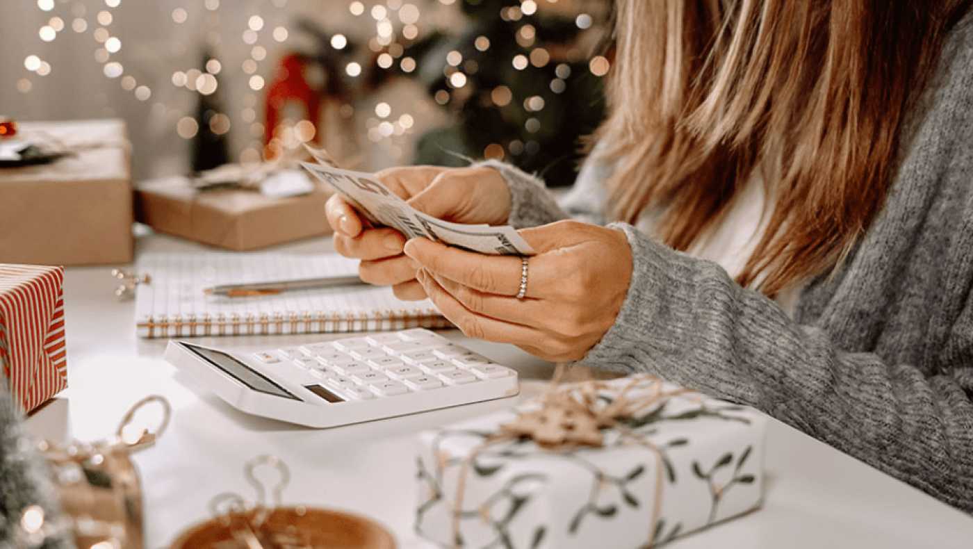 Νέα μέτρα στήριξης ενόψει Χριστουγέννων: Aπό επιταγή ακρίβειας μέχρι «έξτρα» επίδομα θέρμανσης