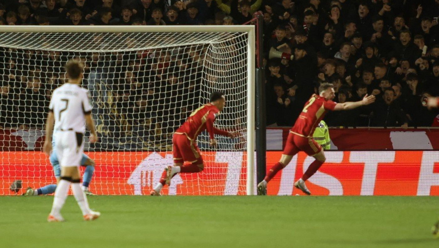 Το προβάδισμα της Αμπερντίν με Μιόβσκι