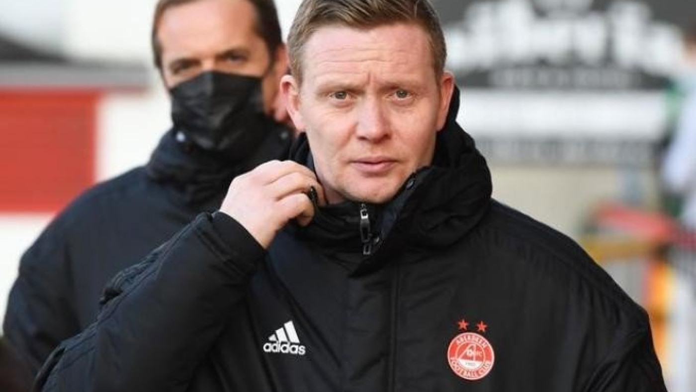 Προπονητής Αμπερντίν: «Ο διαιτητής κλώτσησε την πόρτα των αποδυτηρίων»