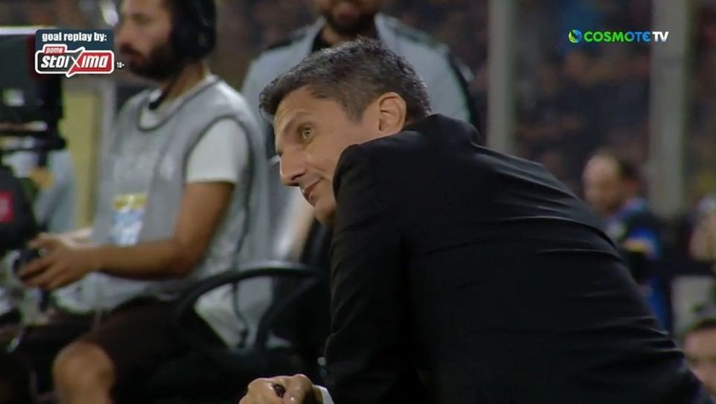 Η... απόγνωση του Λουτσέκου μετά το δεύτερο γκολ της ΑΕΚ