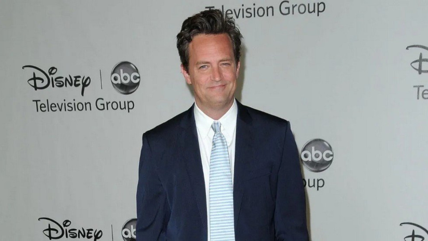 Μάθιου Πέρι: Στην κορυφή των best seller το βιβλίο του