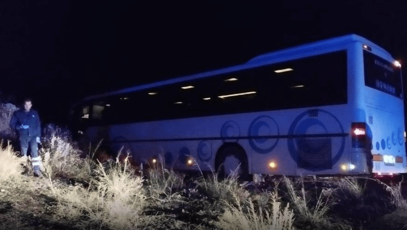 Αρκαδία: Οδηγός ΚΤΕΛ έπαθε ανακοπή πάνω στο τιμόνι- Στο χείλος του γκρεμού το λεωφορείο