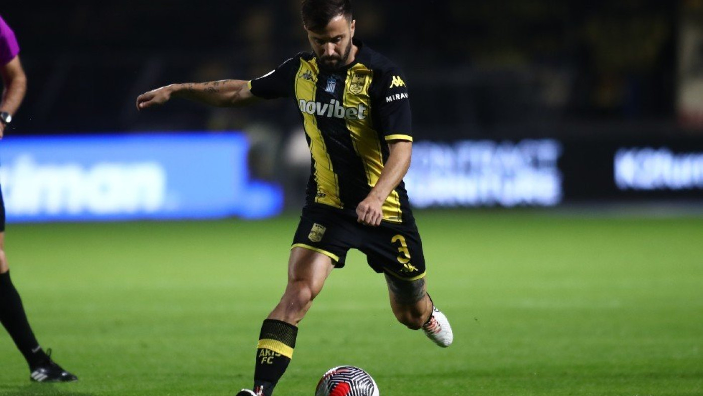 Άρης: Περιμένει Φεράρι ο Μάντζιος - Δυο επιλογές για τρίτο χαφ