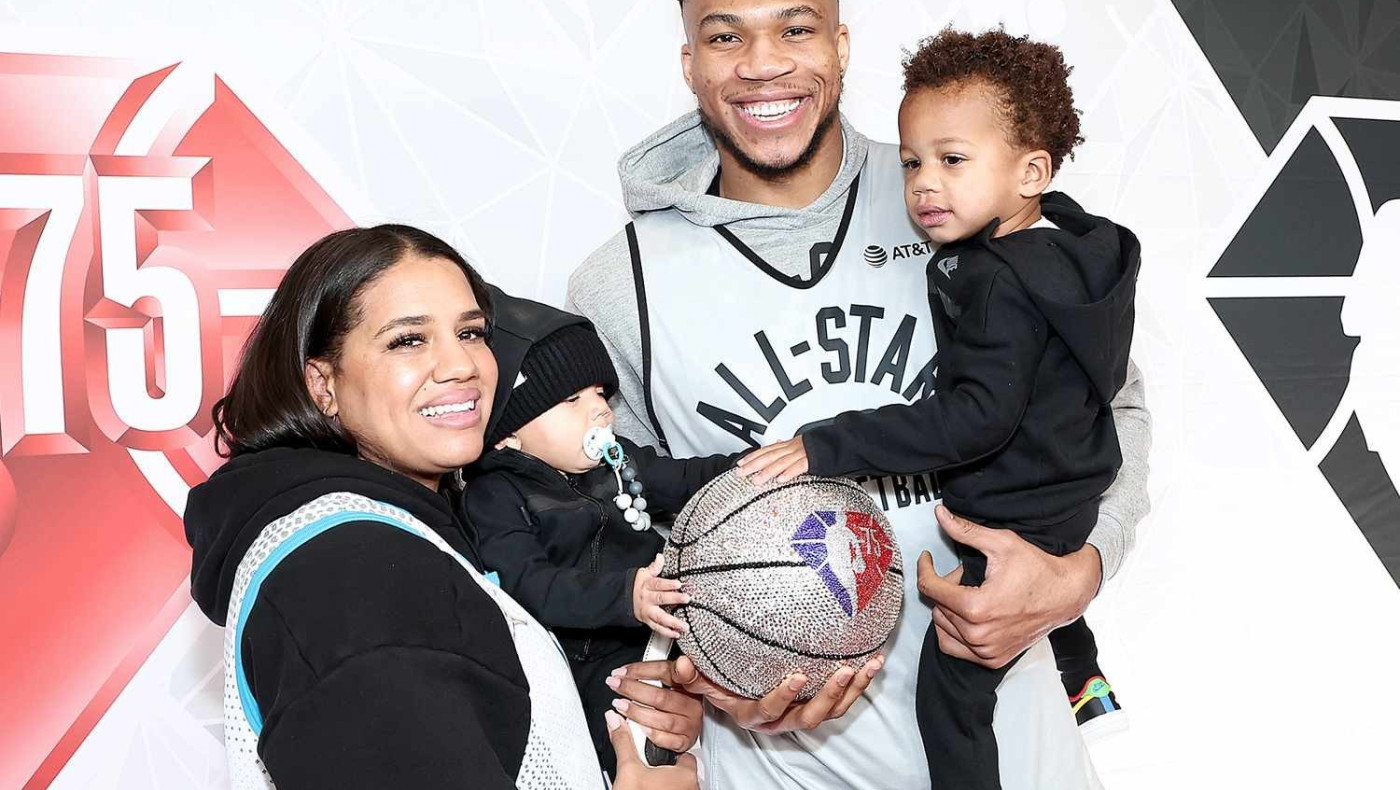 Μόνιμα στην Ελλάδα η οικογένεια του Γιάννη Αντετοκούνμπο