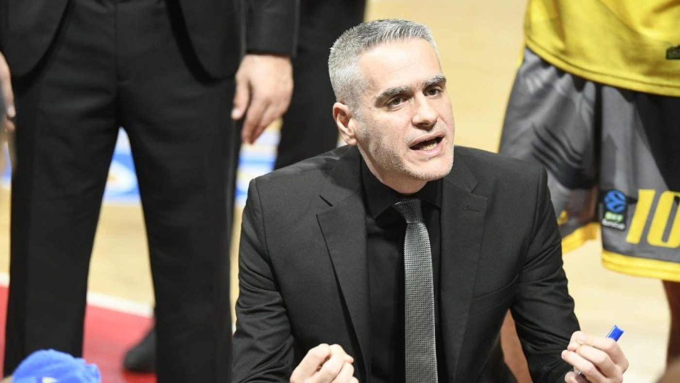 Καστρίτης: «Οι παίκτες μου δεν είναι ρομπότ﻿»