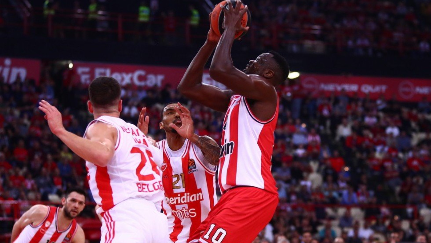 Ο Ολυμπιακός έκανε τα εύκολα, δύσκολα αλλά και το 2/2 στη διαβολοβδομάδα