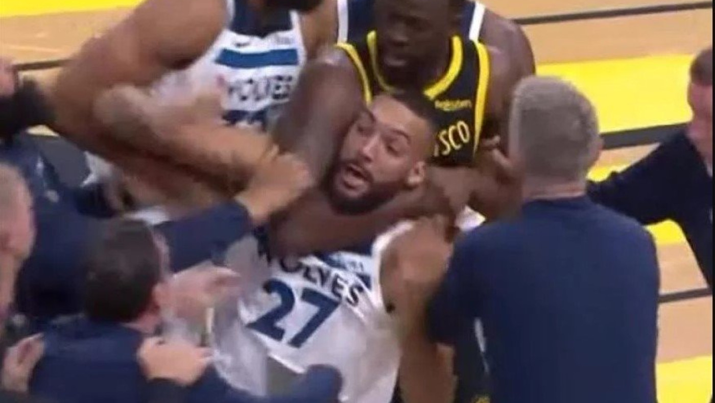 Ο Κερ δεν κάλυψε τον «παλαιστή» Ντρέιμοντ Γκριν: «Άθλια εικόνα»