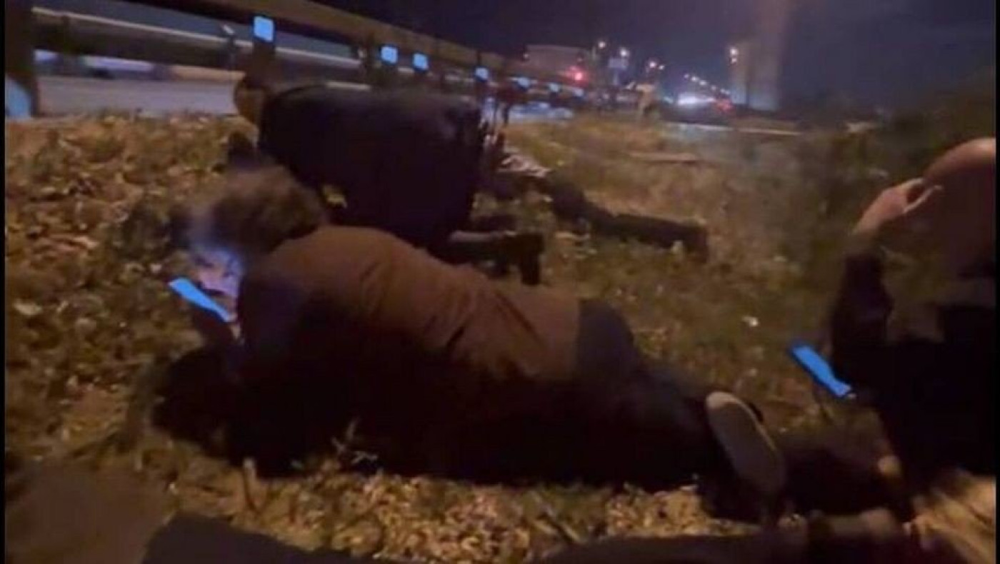 Ισραήλ: Βουλευτής της ΝΔ έπεσε στο έδαφος για να προστατευτεί από ρουκέτες της Χαμάς