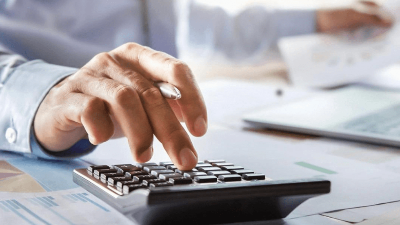 Τέλος επιτηδεύματος: Κούρεμα 50% σε όλα, αλλά όχι σε όλους