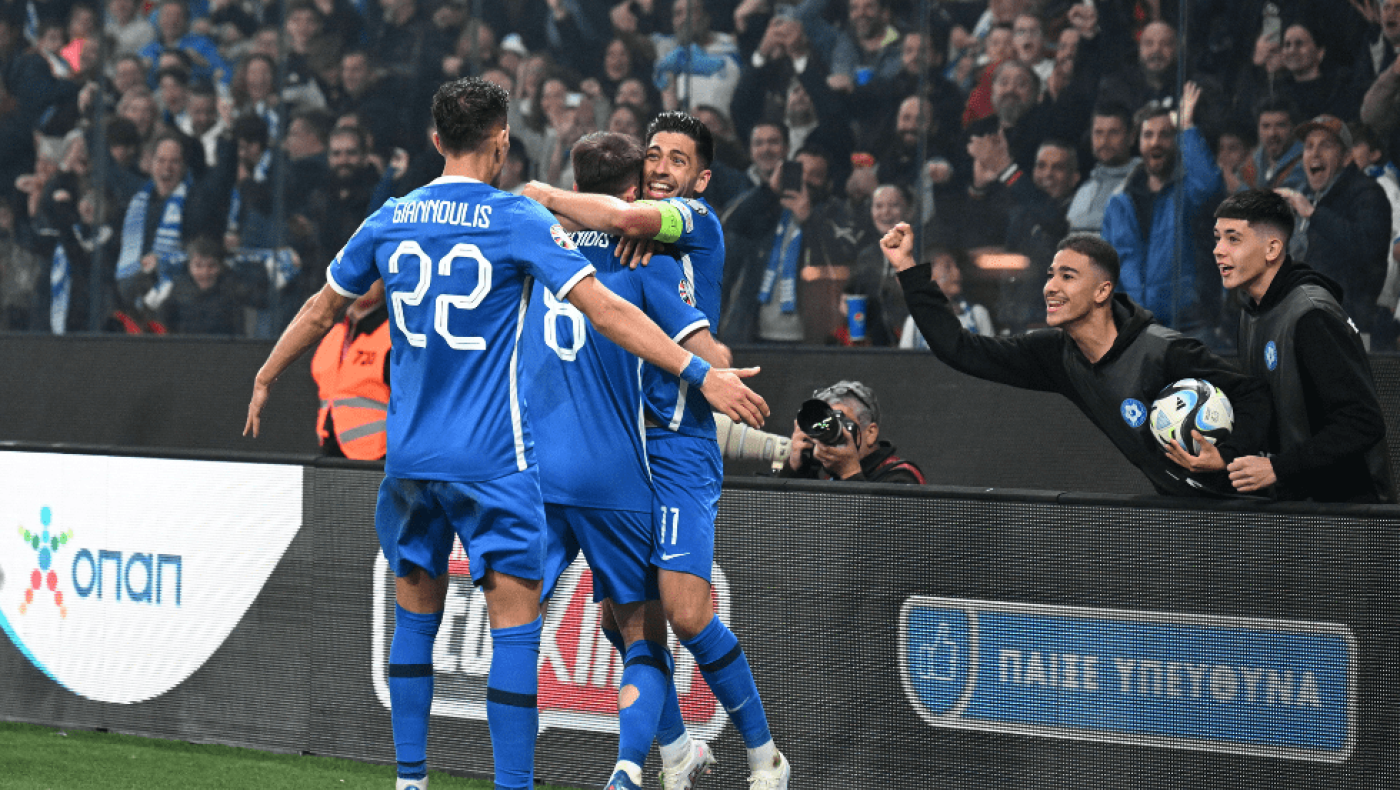 Σκαρφάλωσε τέσσερις θέσεις η «γαλανόλευκη», μπήκε στο Top 50 της FIFA