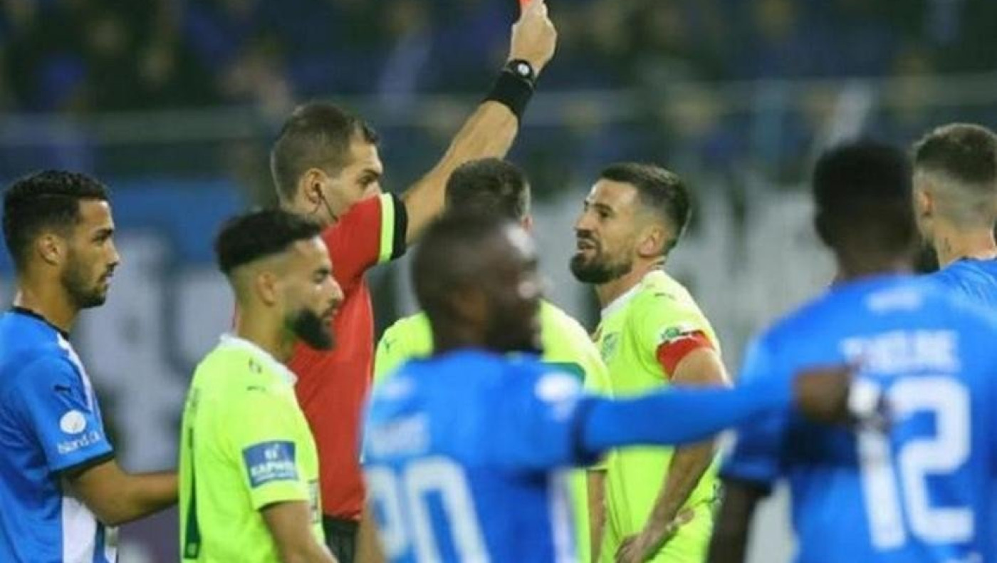 «Ροντέο» το Aνόρθωση-ΑΕΚ Λάρνακας: Δύο κόκκινες για γροθιά και κουτουλιά! (vid)