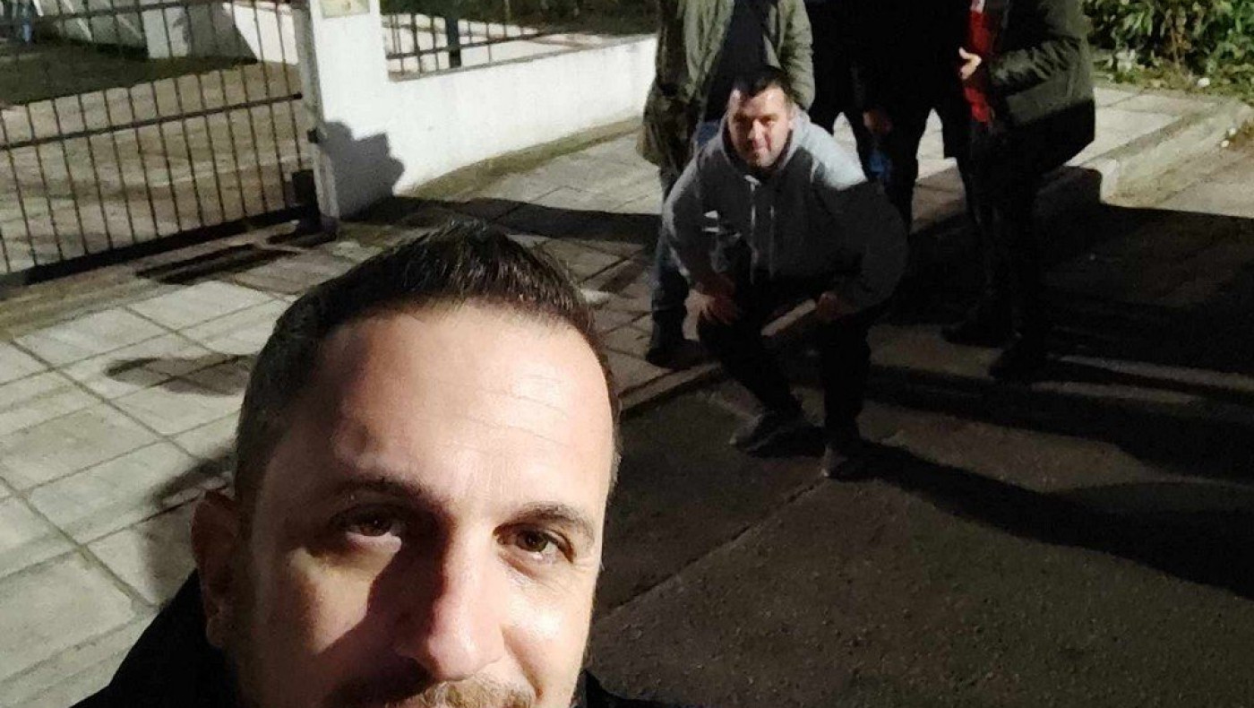 Στη βάση του επέστρεψε το βαν του Metropolis και της Stoiximan