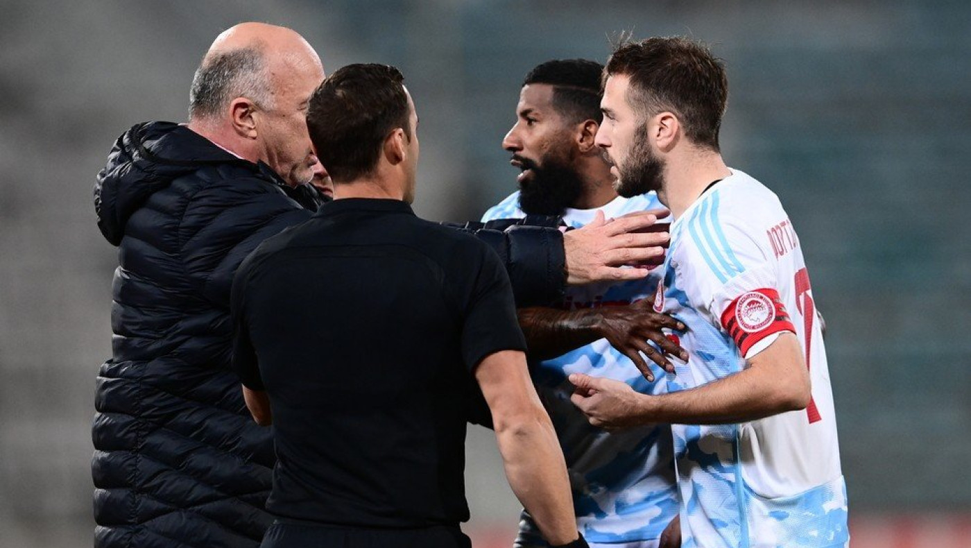 Ξέσπασμα Μπέου αλλά και... «ο Βόλος δεν θα παίξει ρόλο στο να τιμωρηθεί καμία ομάδα επί ημερών μου»