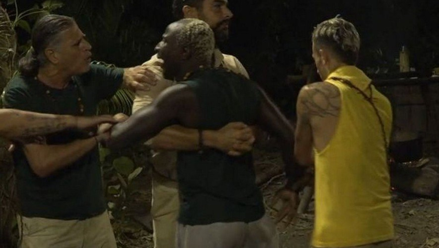 Ο Ογκουνσότο πιάστηκε στα χέρια με τον Βαμβακούλα!