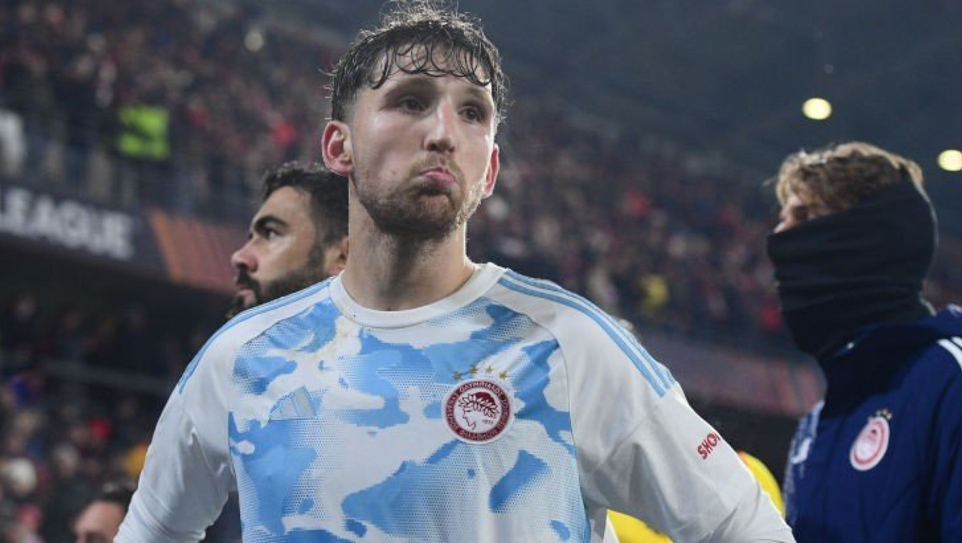 «Πυρά» οπαδών στους παίκτες του Ολυμπιακού: «Όποιος δεν μπορεί να πάει να γα@@ει»