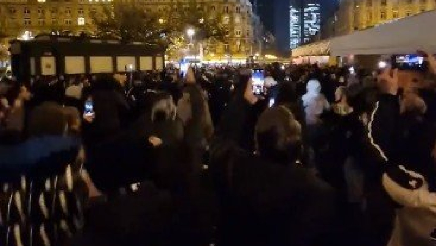 Έκαναν την νύχτα μέρα οι φίλοι του ΠΑΟΚ στην Φρανκφούρτη (vid)