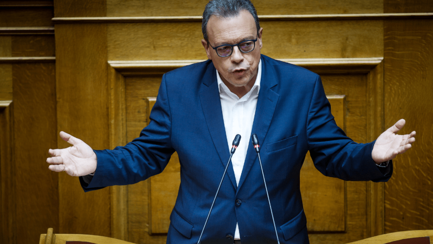 Την απόσυρση των διατάξεων για τη φορολόγηση των ελεύθερων επαγγελματιών ζητεί ο ΣΥΡΙΖΑ