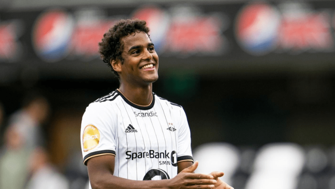 Κάνει focus στον Εμίλ Σέιντ