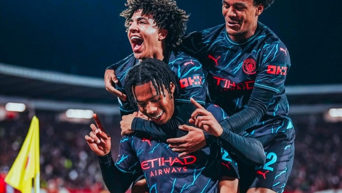 Φινάλε με 6x6 για τη Σίτι - Ήττα και... Europa για τη Γιουνγκ Μπόις