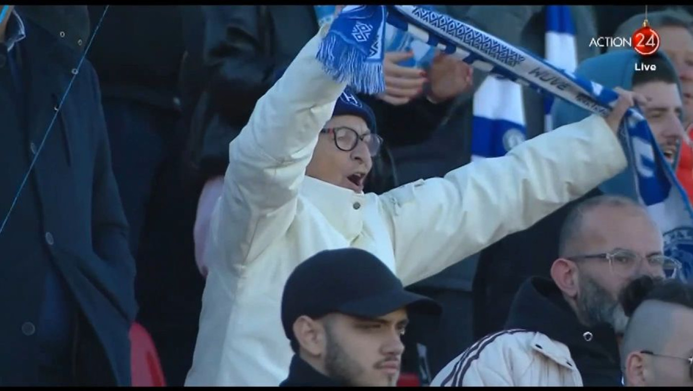 Η γιαγιά που έκλεψε την παράσταση στην κερκίδα του Ηρακλή