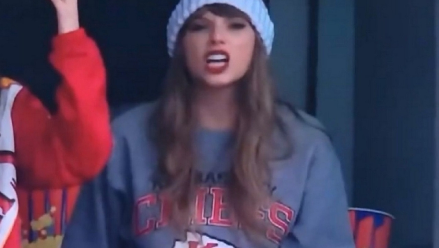 Τέιλορ Σουίφτ: Τα έψαλλε στον διαιτητή στον αγώνα του αγαπημένου της