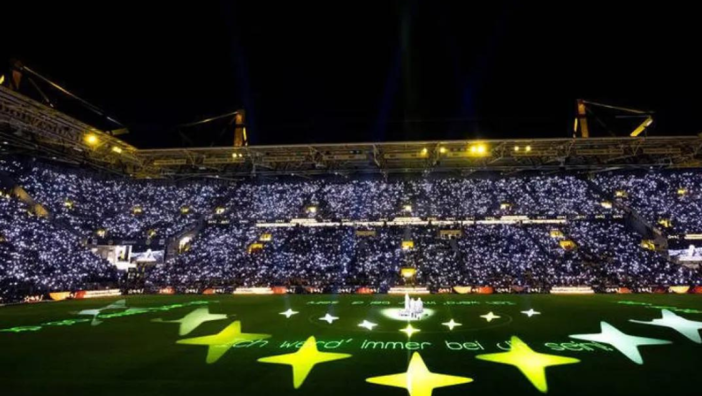 Τρομερό: Παγκόσμιο ρεκόρ προσέλευσης σε γήπεδο για να... πουν τα κάλαντα