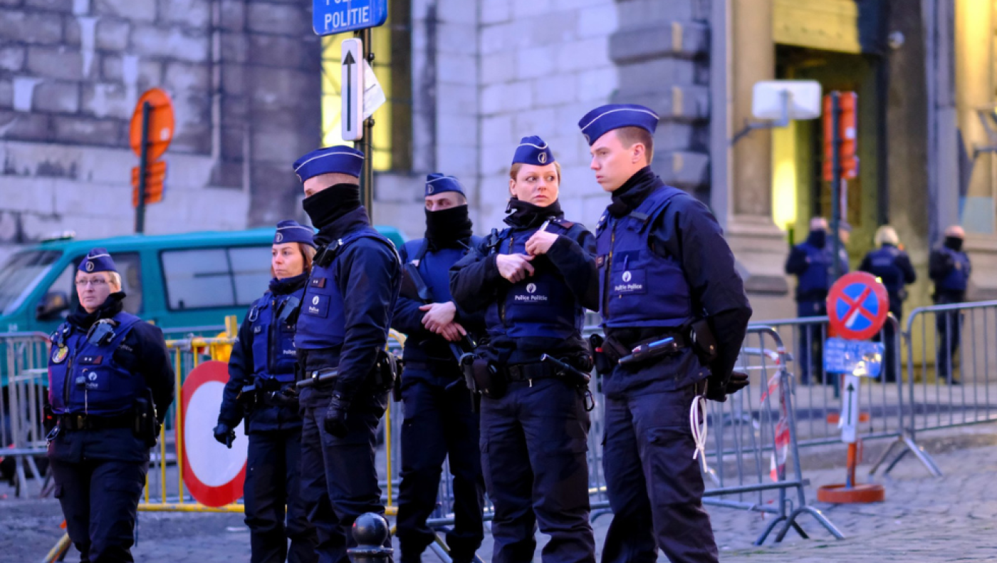 Βέλγιο: Προειδοποίηση για αυτοκίνητο παγιδευμένο με εκρηκτικά σε πλοίο