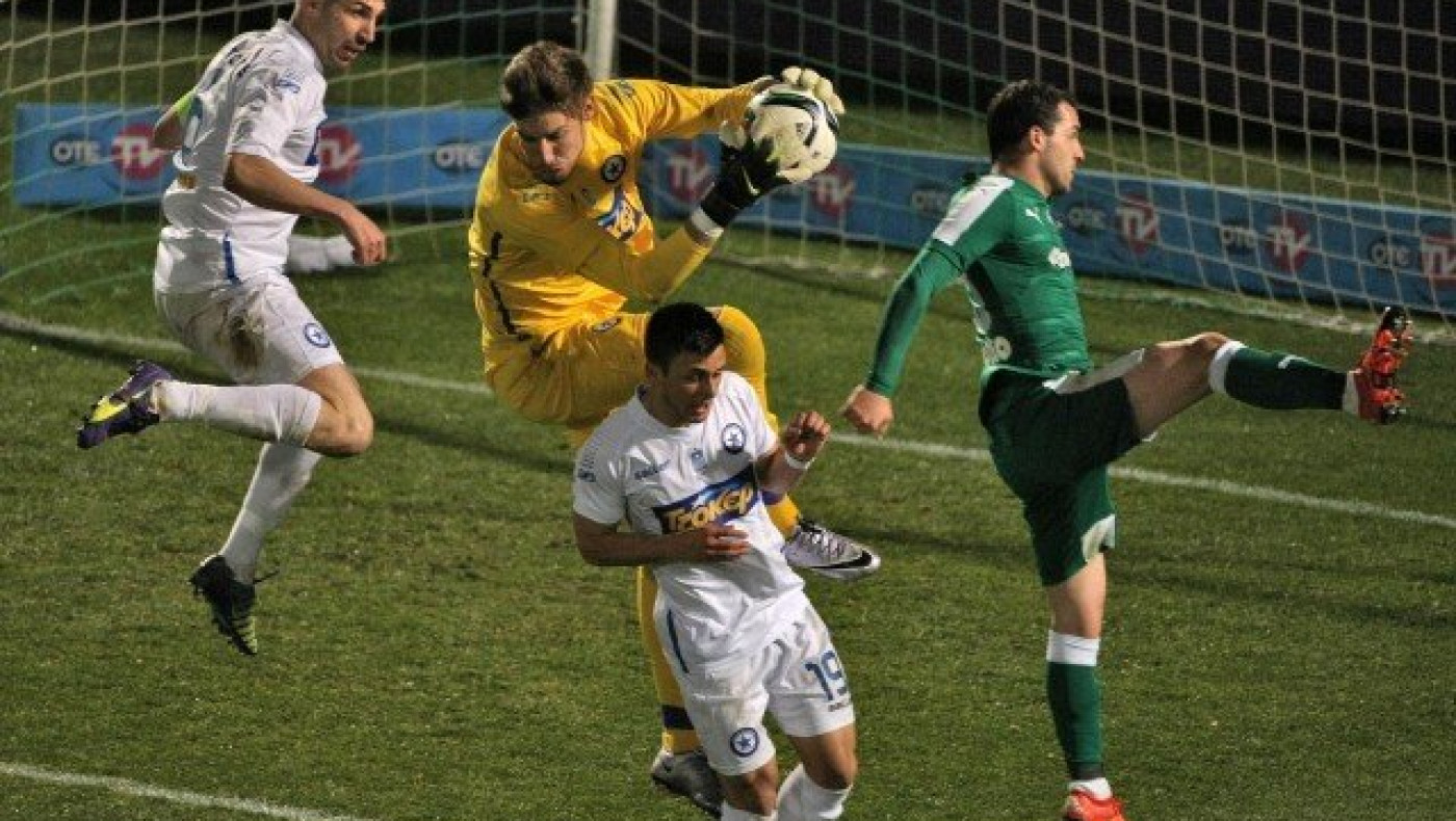 Άφησαν ανοιχτούς λογαριασμούς στο Περιστέρι, κόκκινη ο Κουτρουμπής