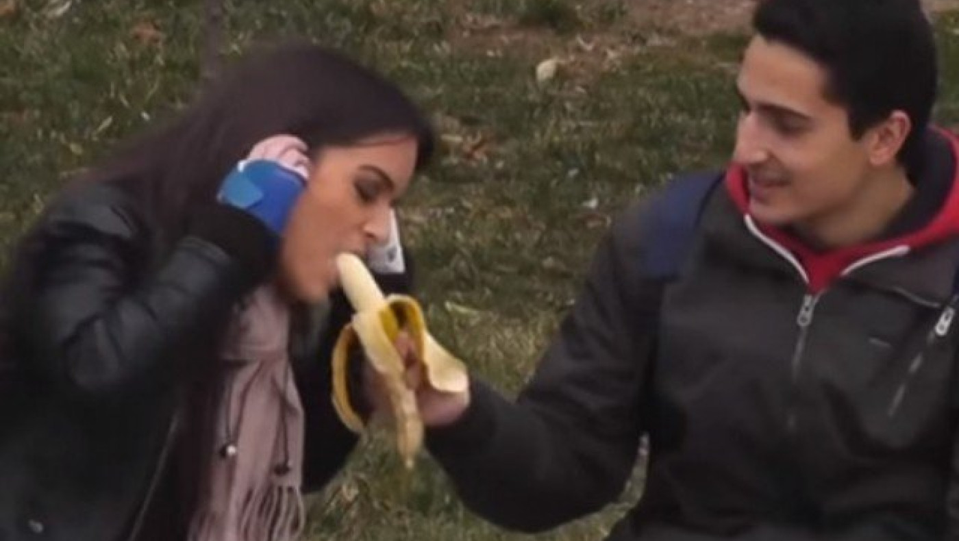 Η Χριστίνα τα «σπάει» και στην νέα φάρσα του «Astathios»! (vid)